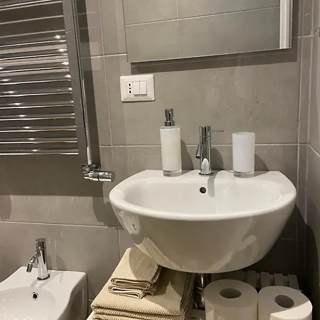 Dimora Del Papa Rome