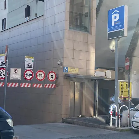 Dimora Del Papa * Rome